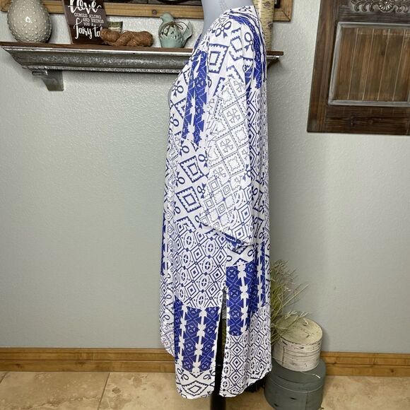 White Blue Geometric Kimono Coverup OS - Picture 5 of 11